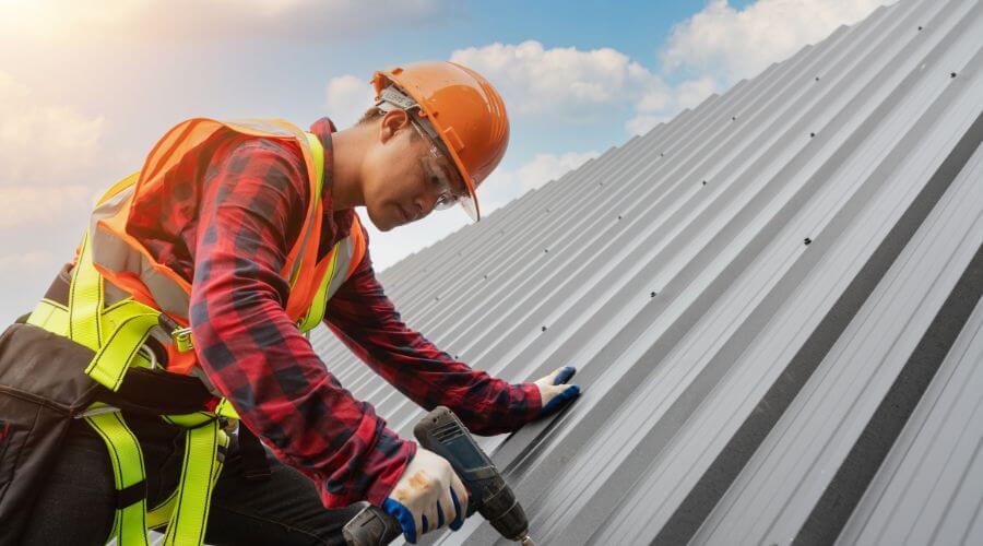 Professional gutter cleaning in Erskine, MN